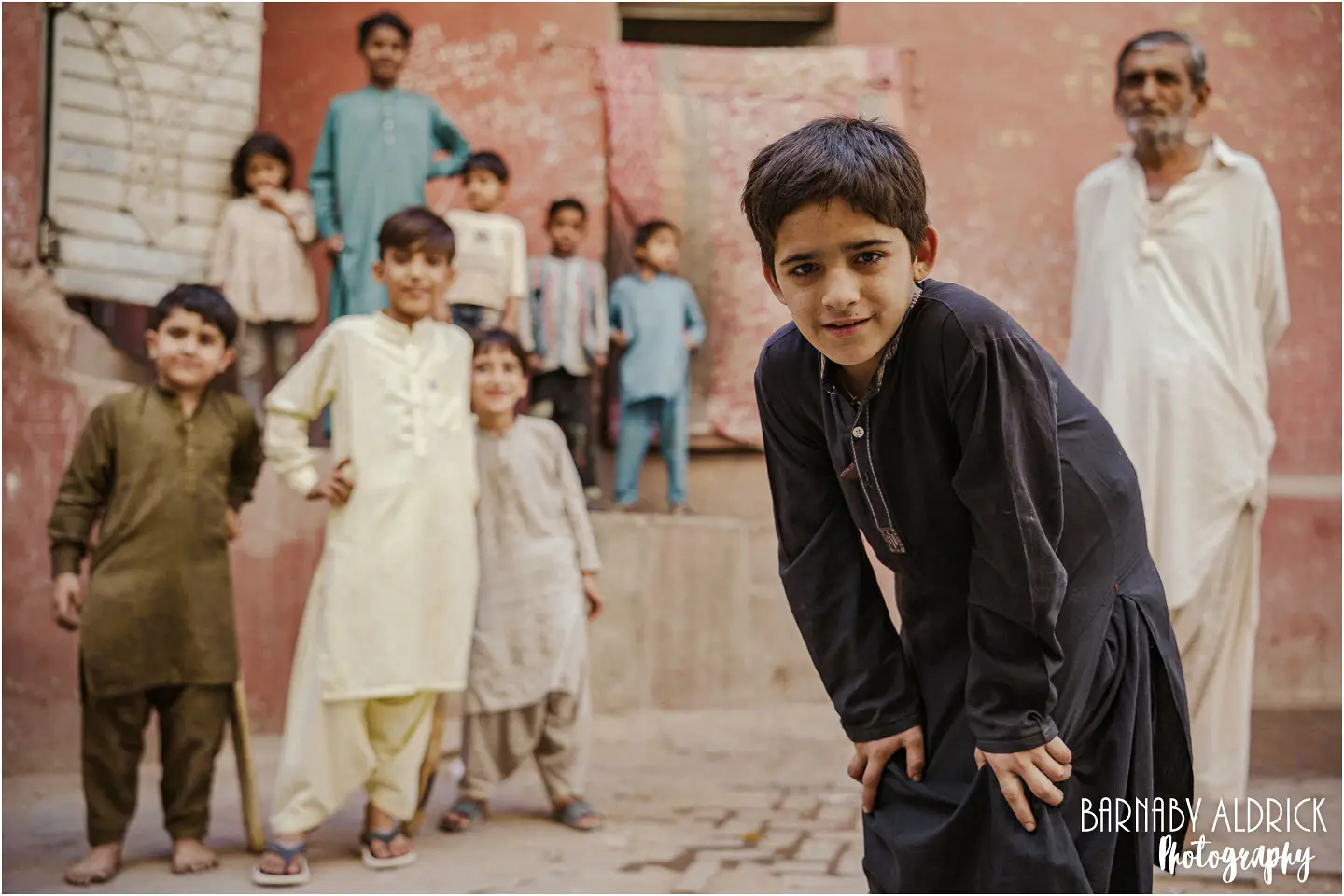 Inquisitive children in Pakistan, welcome in Pakistan, Travel Safety in Pakistan 